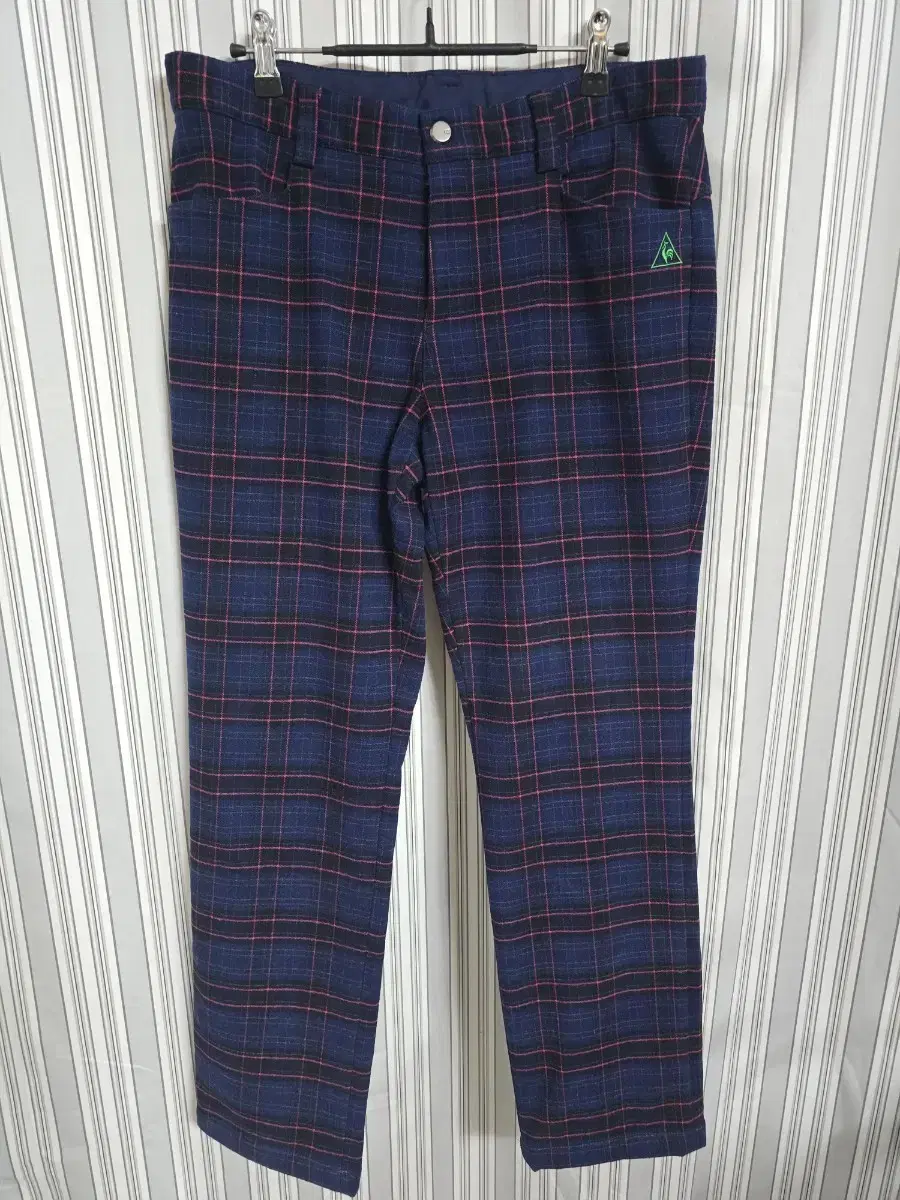 VOLVIK | 볼빅 Volvik Men's Golf Pants 32 on Bunjang Global Site.